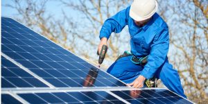 Installation Maintenance Panneaux Solaires Photovoltaïques à Port-Saint-Louis-du-Rhone